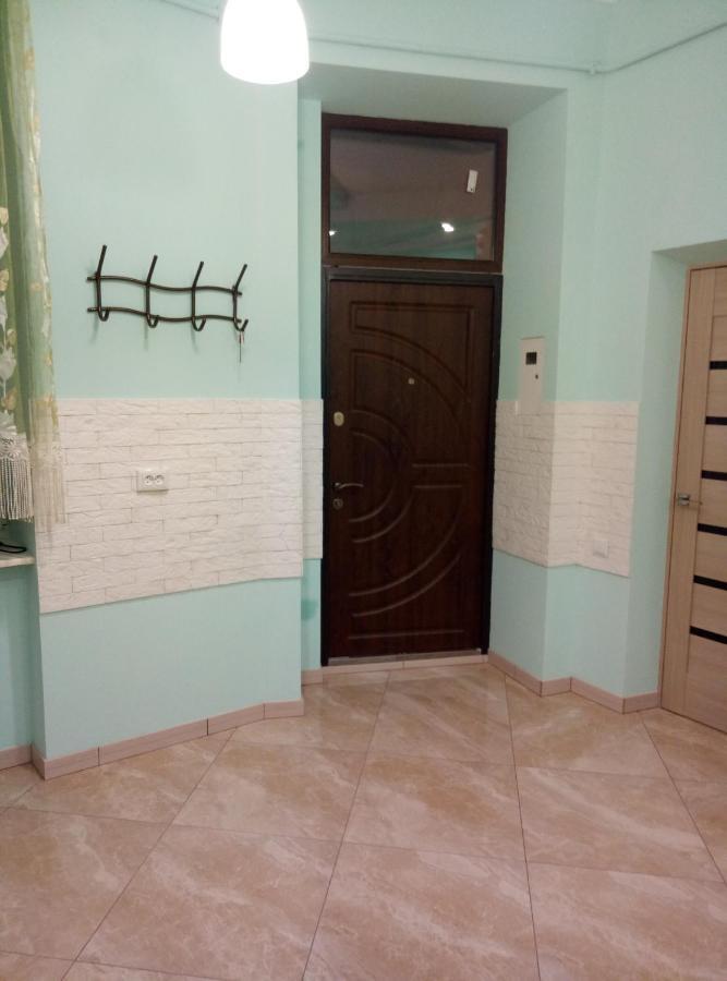 Apartment Ak. Kuchera Street Lviv Eksteriør bilde